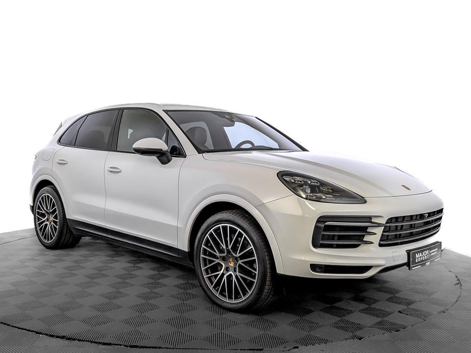 car-card-slide Porsche Cayenne 2020 67 700км фото №3