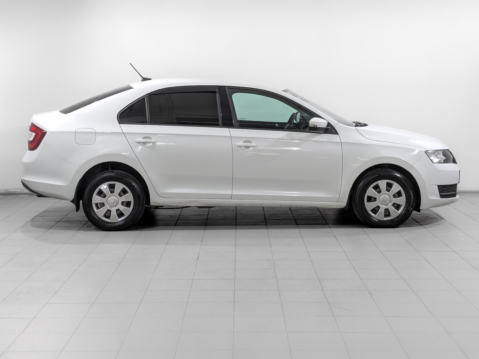 car-card-slide Skoda Rapid 2019 142 257км фото №4