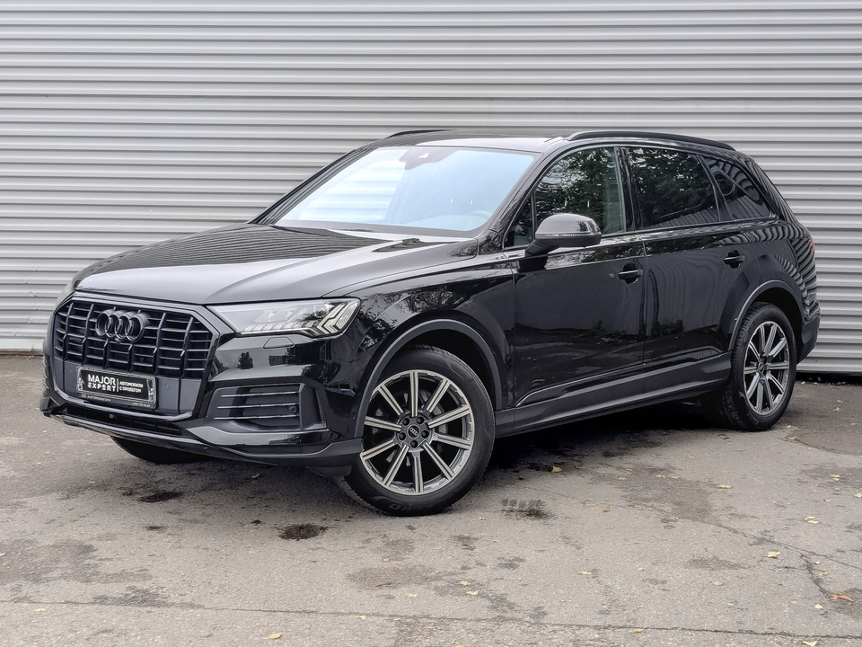 Audi Q7 2023 27 856км фото №1