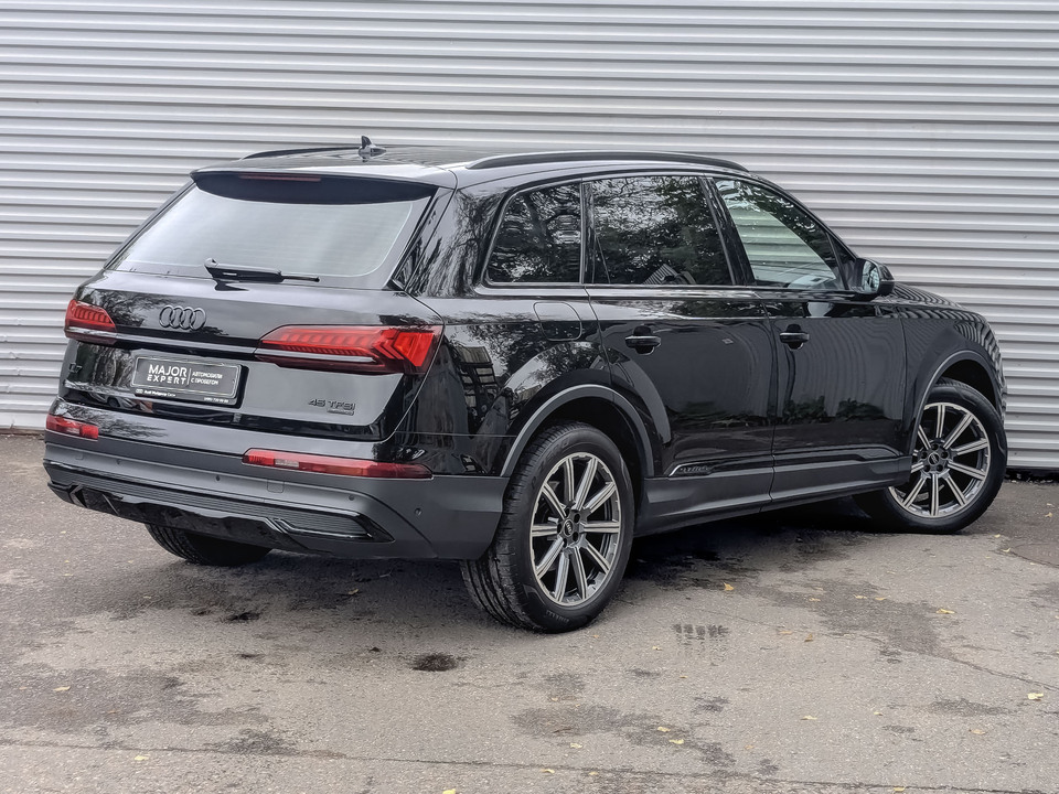 Audi Q7 2023 27 856км фото №5