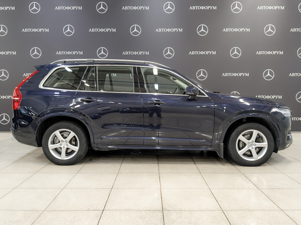 car-card-slide Volvo XC90 2019 128 197км фото №4