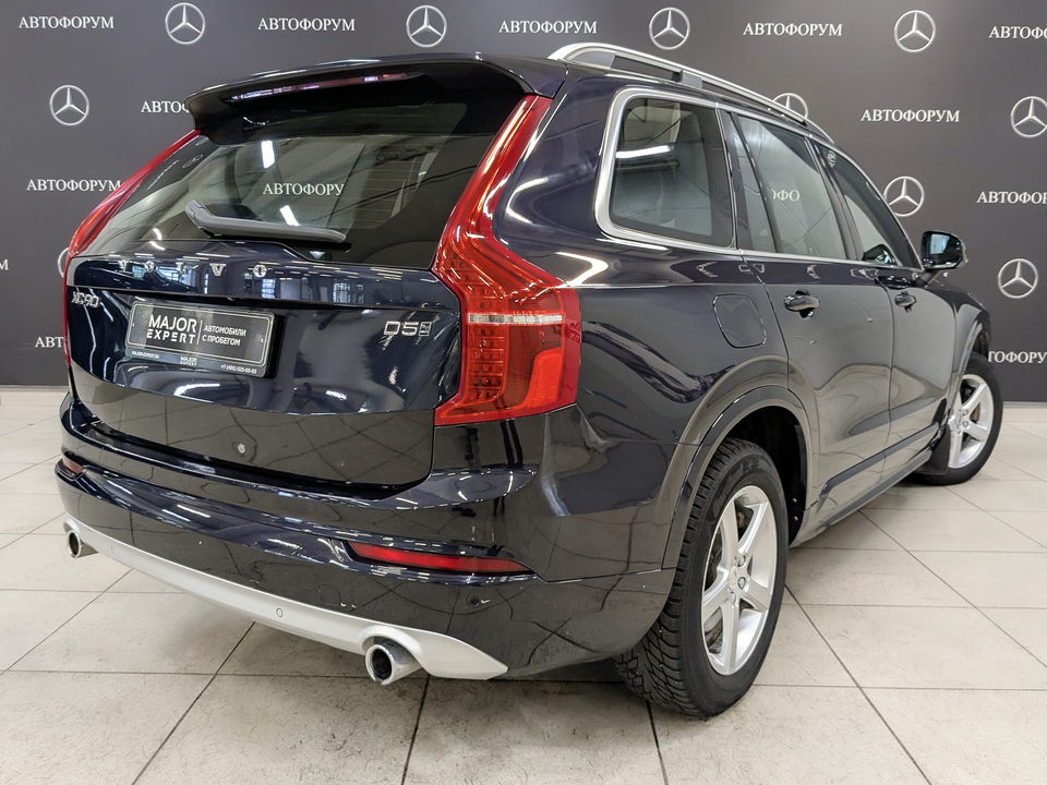 car-card-slide Volvo XC90 2019 128 197км фото №5
