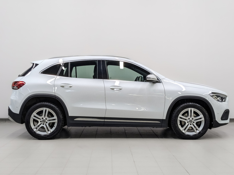 car-card-slide Mercedes-Benz GLA 2020 120 483км фото №4