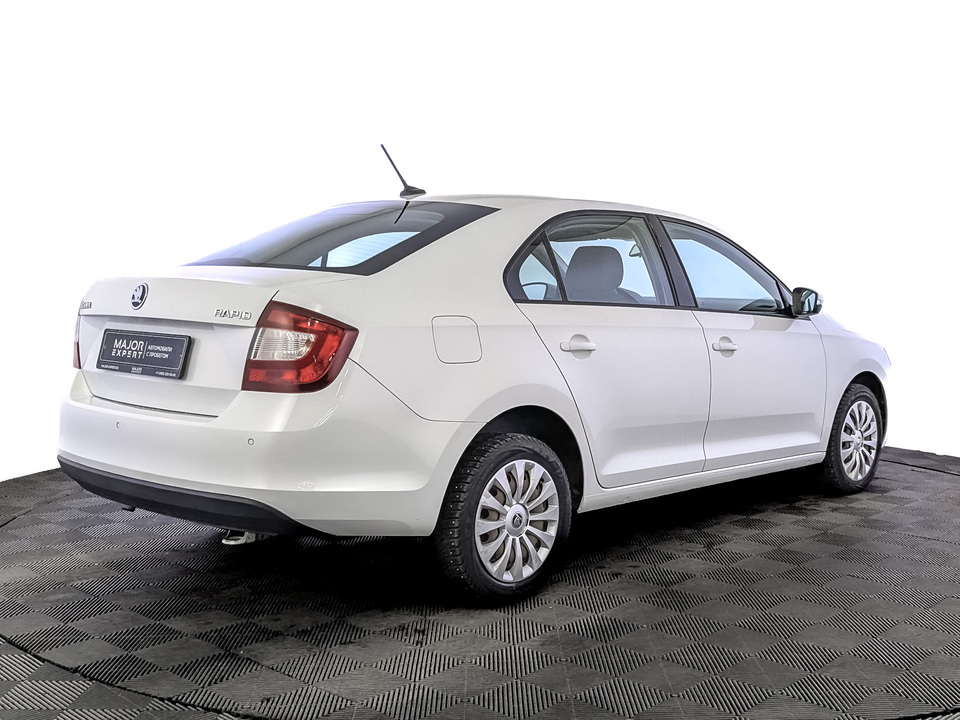 car-card-slide Skoda Rapid 2019 99 438км фото №5