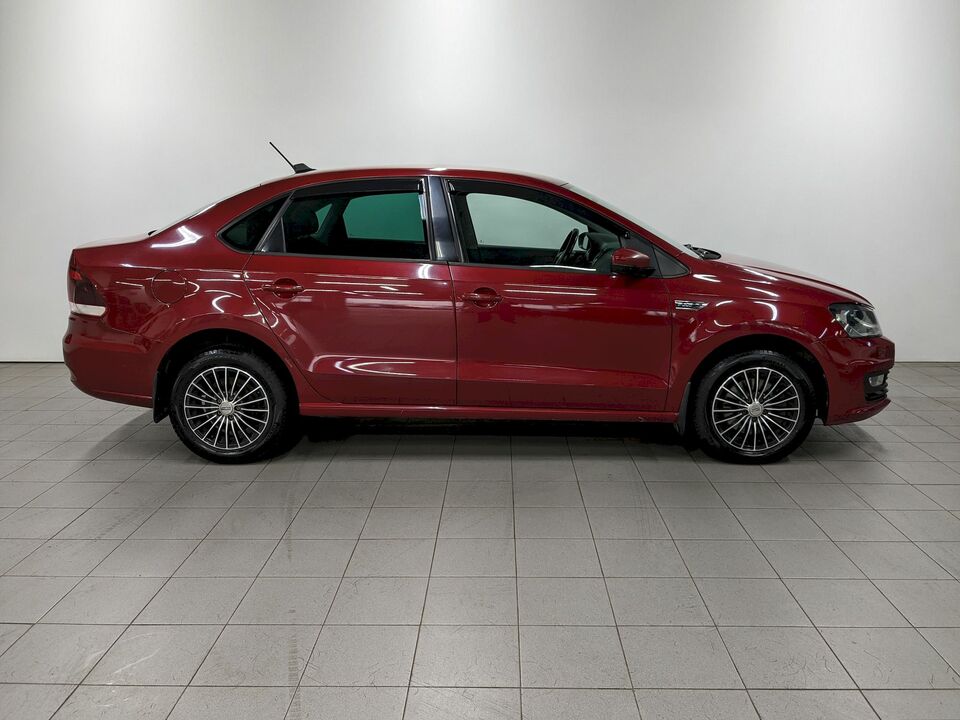 car-card-slide Volkswagen Polo 2018 217 546км фото №4