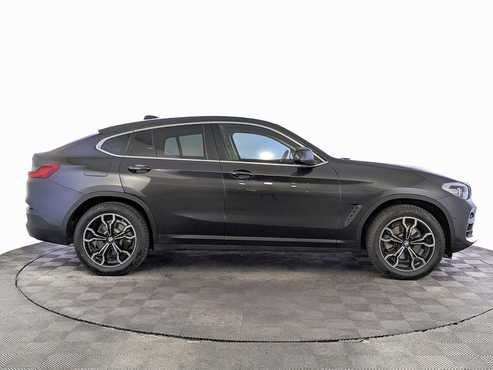 car-card-slide BMW X4 2020 67 832км фото №4