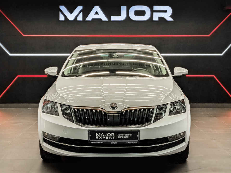 car-card-slide Skoda Octavia 2019 66 632км фото №2