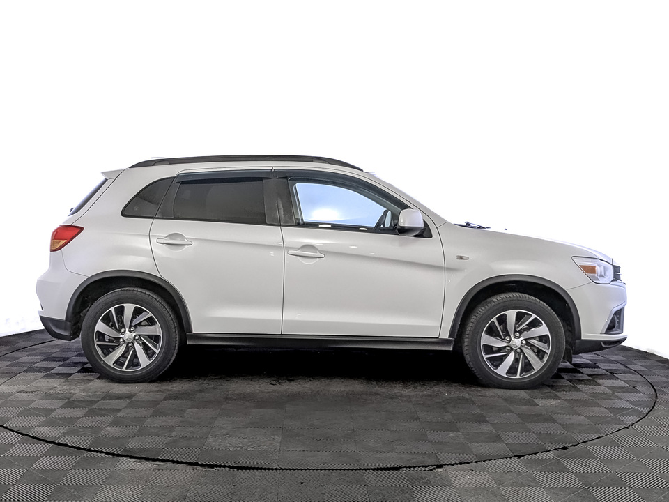 car-card-slide Mitsubishi ASX 2018 99 578км фото №4