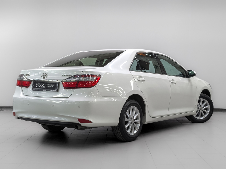 car-card-slide Toyota Camry 2016 64 359км фото №5