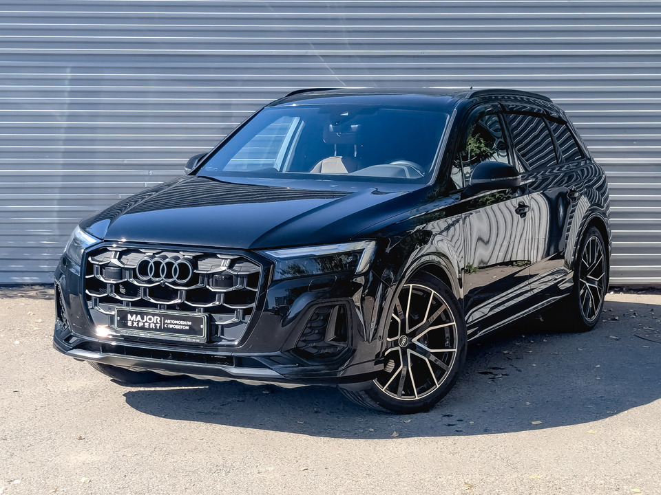 Audi Q7 2024 40 796км фото №1
