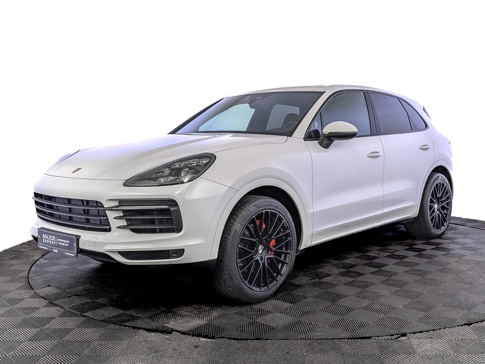 car-card-slide Porsche Cayenne 2021 68 364км фото №1