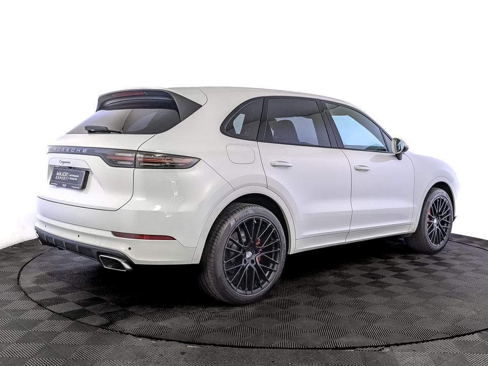 car-card-slide Porsche Cayenne 2021 68 364км фото №5