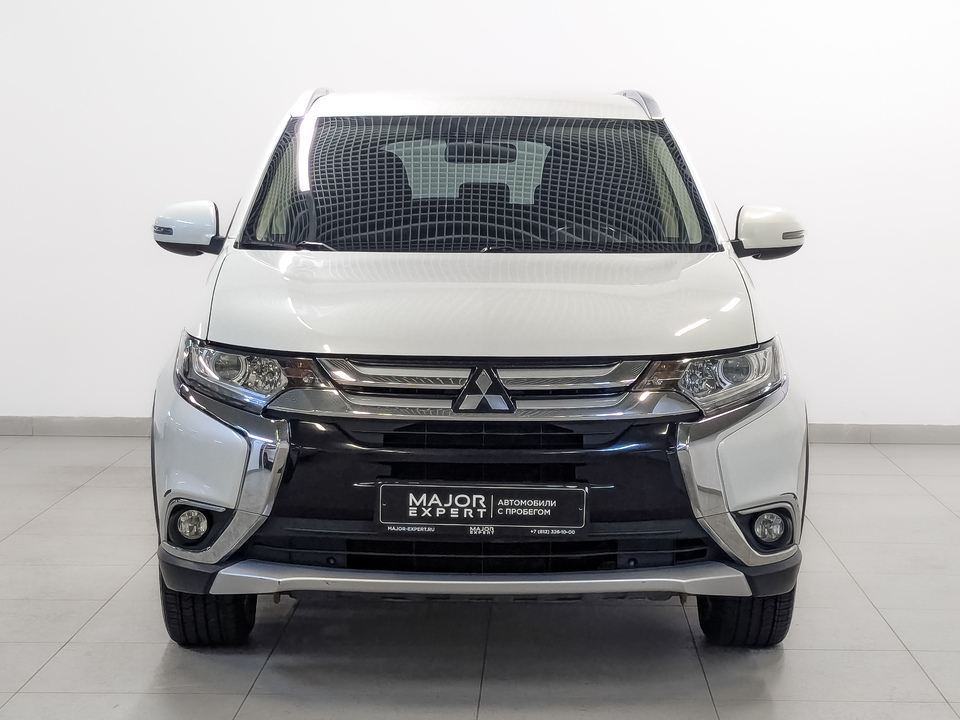 car-card-slide Mitsubishi Outlander 2018 51 500км фото №2