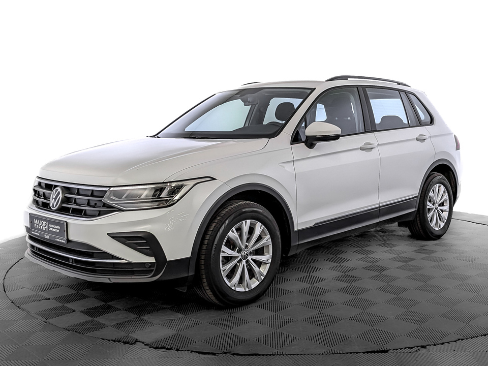 car-card-slide Volkswagen Tiguan 2021 59 202км фото №1