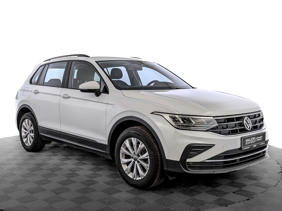 car-card-slide Volkswagen Tiguan 2021 59 202км фото №3