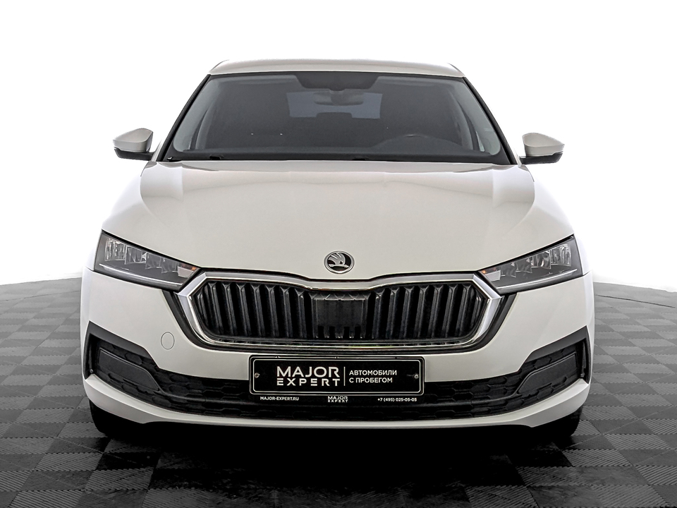 car-card-slide Skoda Octavia 2021 116 784км фото №2