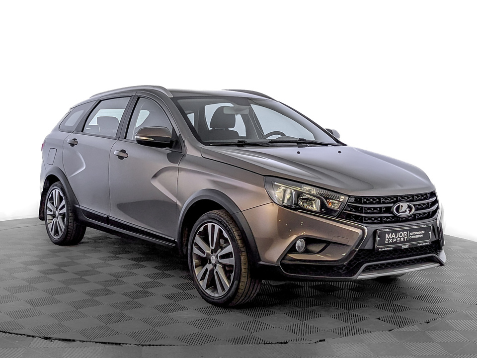 car-card-slide Lada Vesta 2020 114 000км фото №3