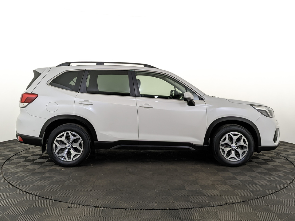 car-card-slide Subaru Forester 2019 128 037км фото №4