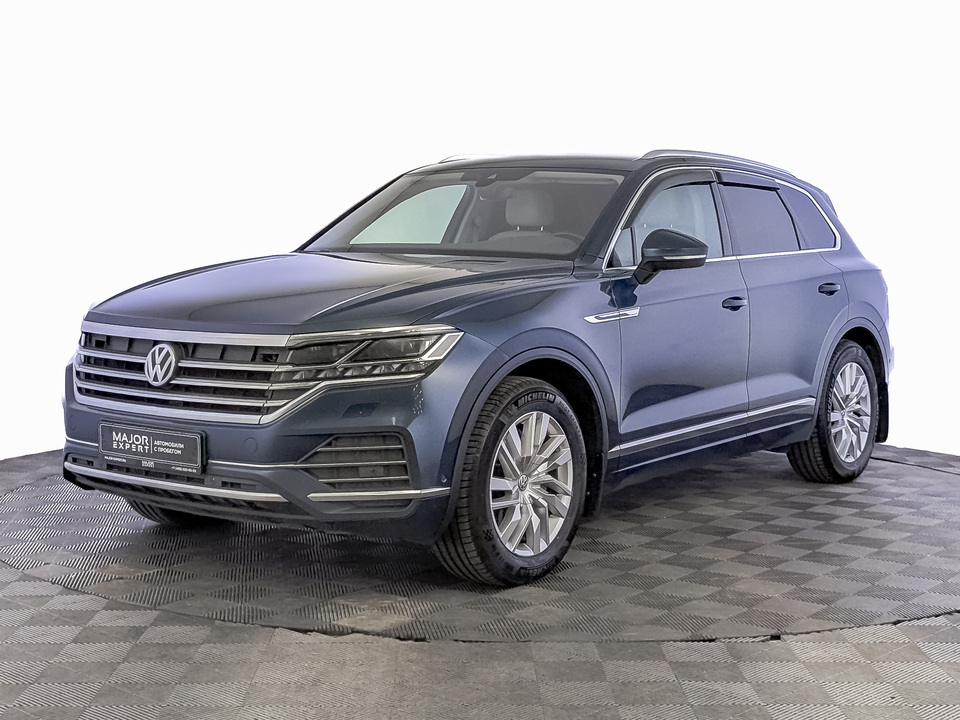 car-card-slide Volkswagen Touareg 2018 258 853км фото №1