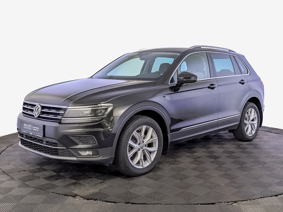 car-card-slide Volkswagen Tiguan 2018 168 658км фото №1
