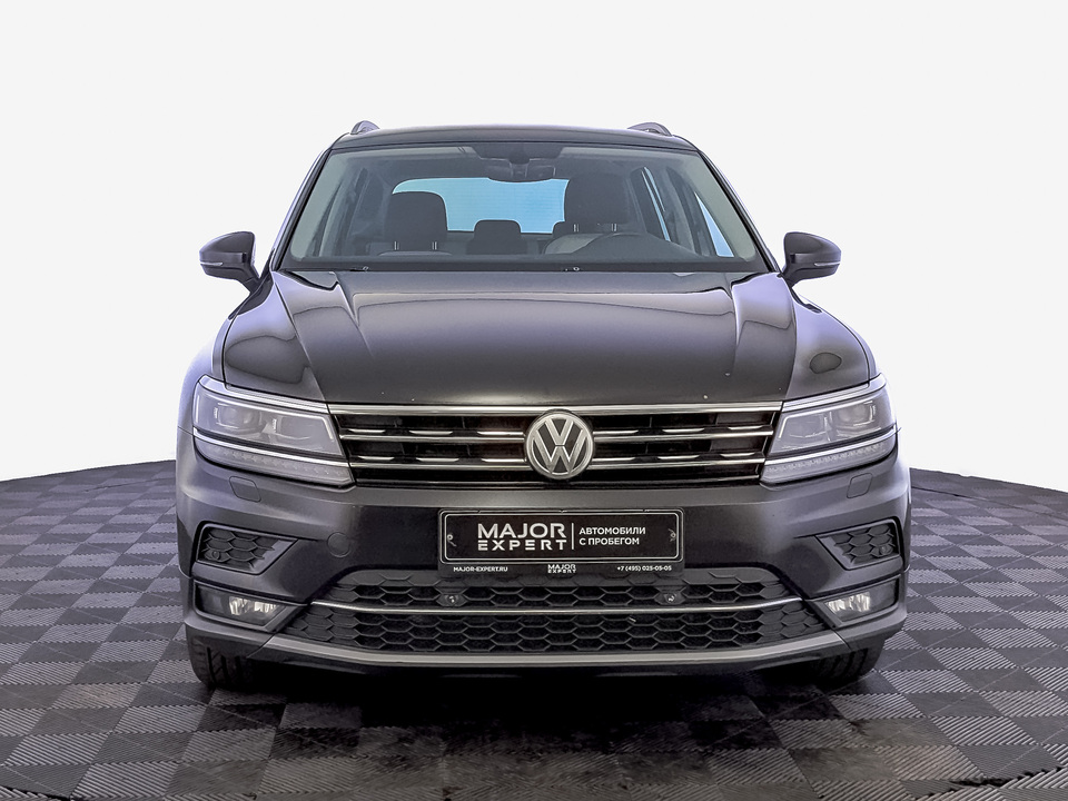 car-card-slide Volkswagen Tiguan 2018 168 658км фото №2