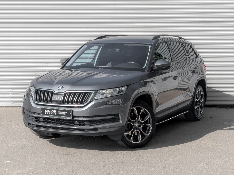 car-card-slide Skoda Kodiaq 2021 139 495км фото №1