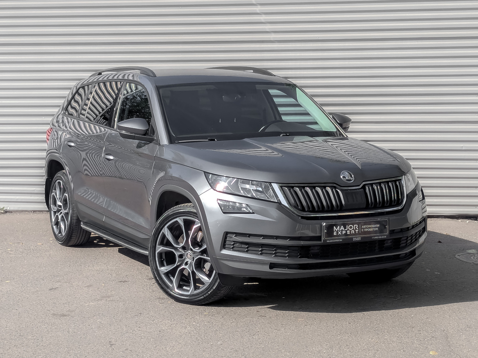 car-card-slide Skoda Kodiaq 2021 139 495км фото №3
