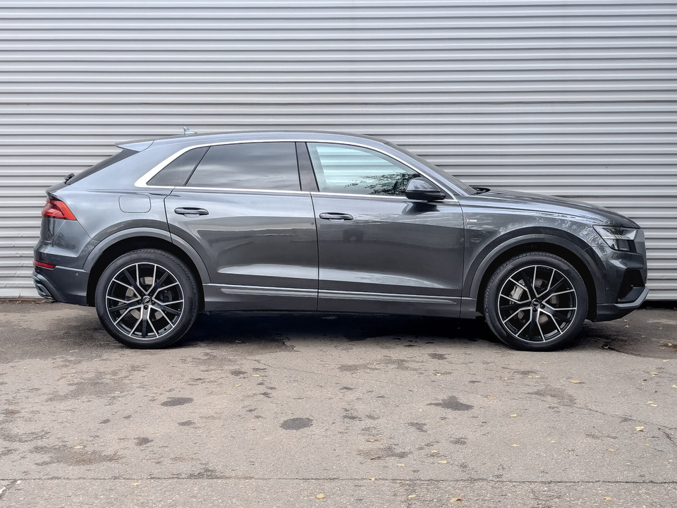Audi Q8 2019 166 100км фото №4