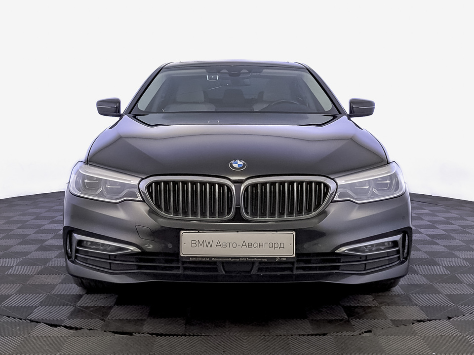 car-card-slide BMW 5 серии 2020 148 477км фото №2