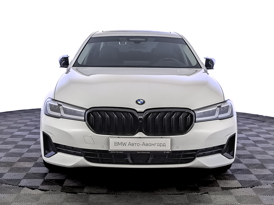 car-card-slide BMW 5 серии 2022 100 111км фото №2