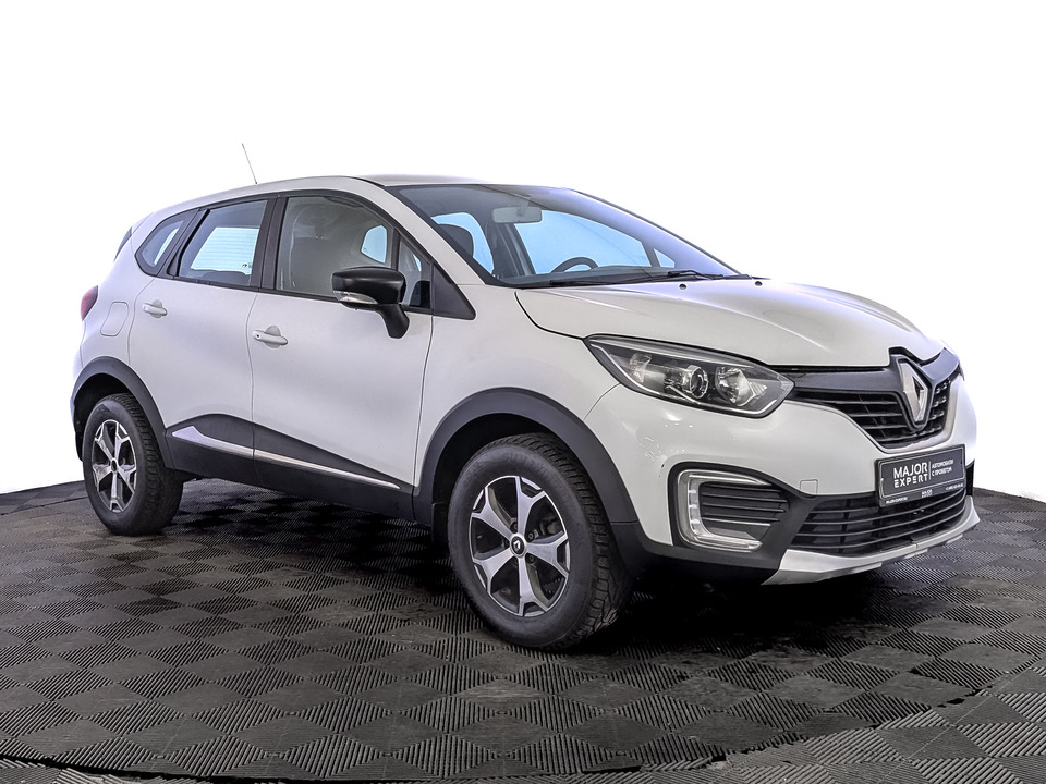 car-card-slide Renault Kaptur 2019 110 906км фото №3