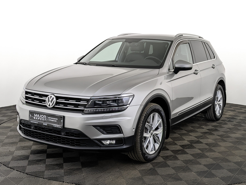 car-card-slide Volkswagen Tiguan 2018 62 715км фото №1
