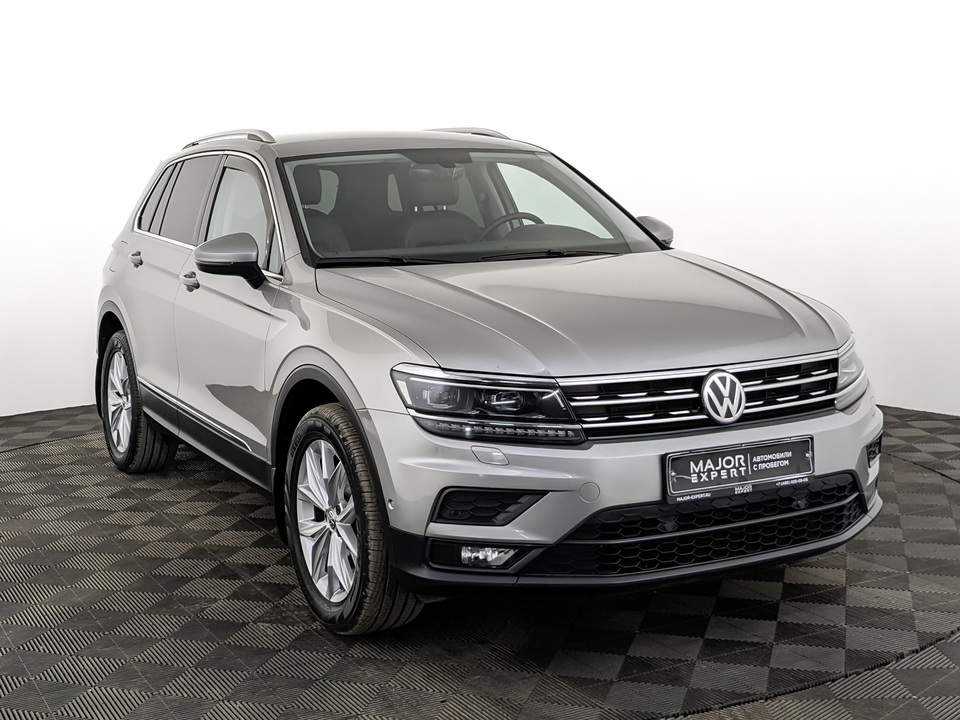 car-card-slide Volkswagen Tiguan 2018 62 715км фото №3