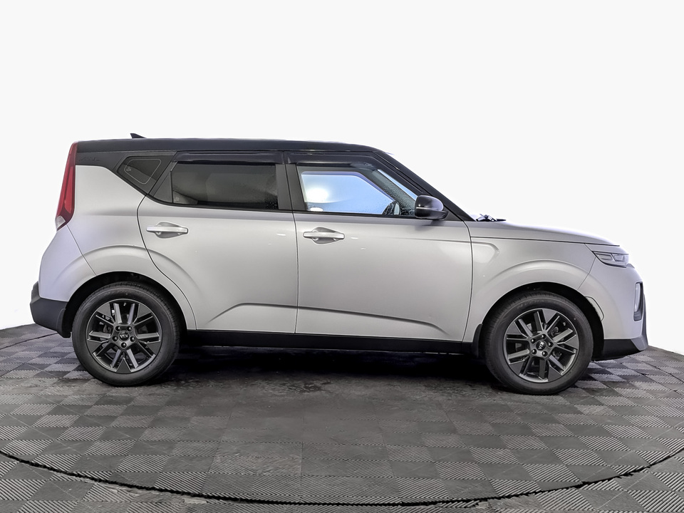 car-card-slide Kia Soul 2021 106 000км фото №4