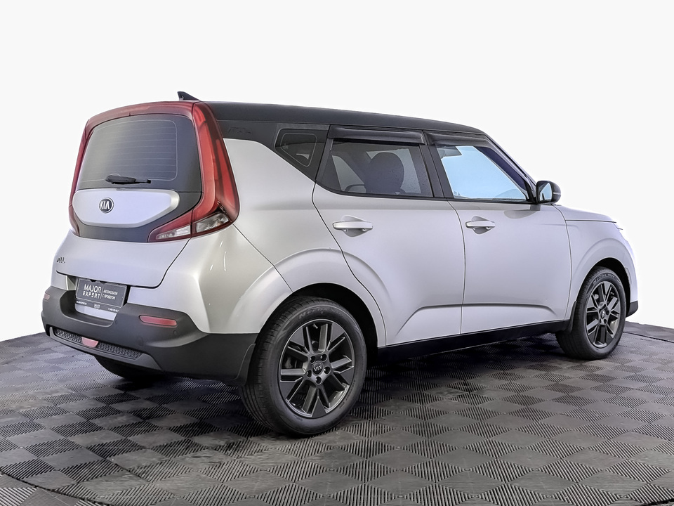 car-card-slide Kia Soul 2021 106 000км фото №5