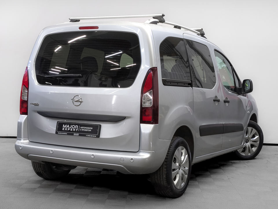 car-card-slide Opel Combo 2021 82 804км фото №5