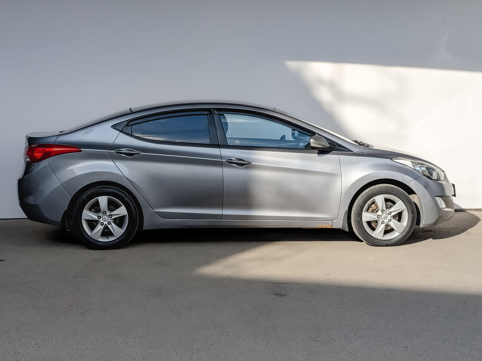 car-card-slide Hyundai Elantra 2012 95 524км фото №4