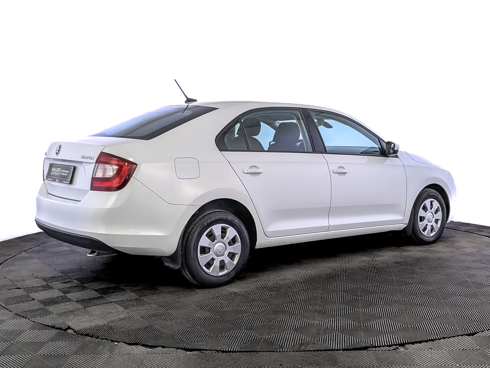 car-card-slide Skoda Rapid 2019 159 520км фото №5