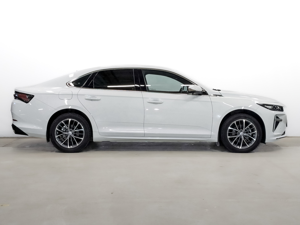 Geely Preface 2024 14 733км фото №4