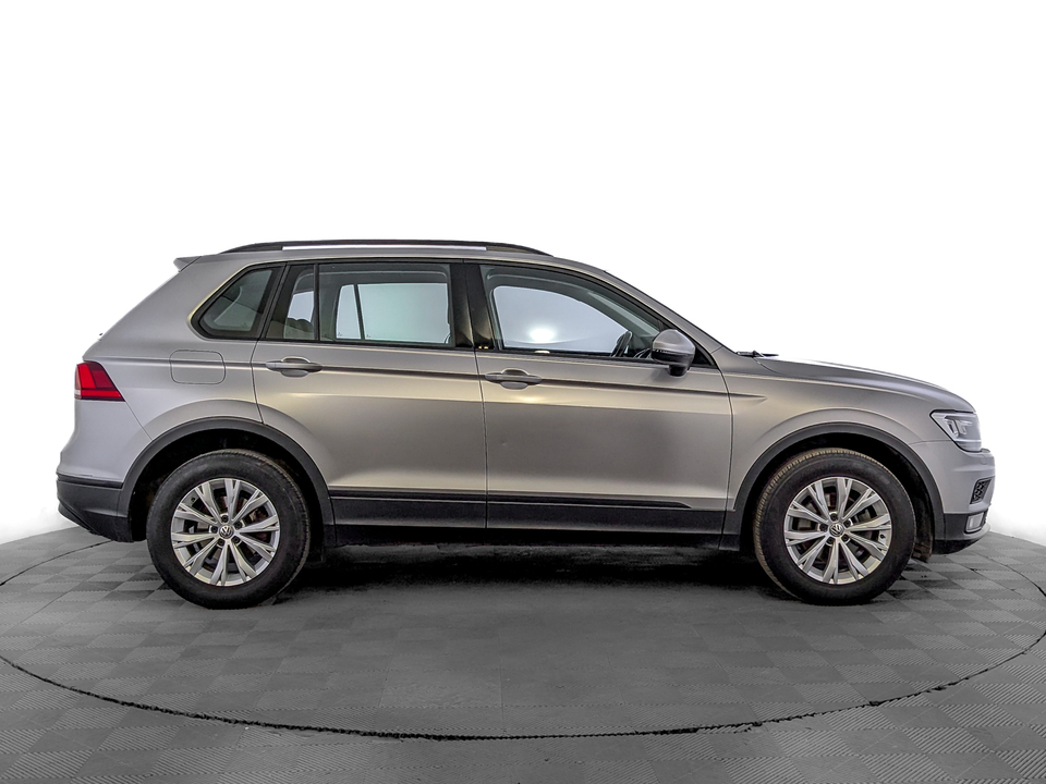 Volkswagen Tiguan 2020 66 373км фото №4