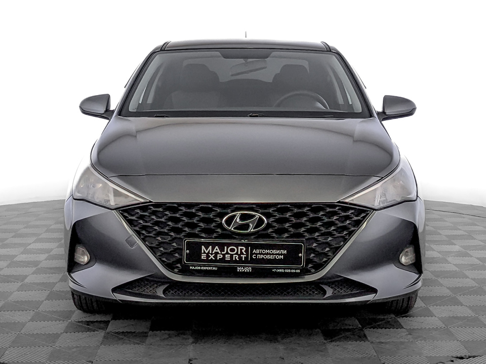 car-card-slide Hyundai Solaris 2020 92 387км фото №2