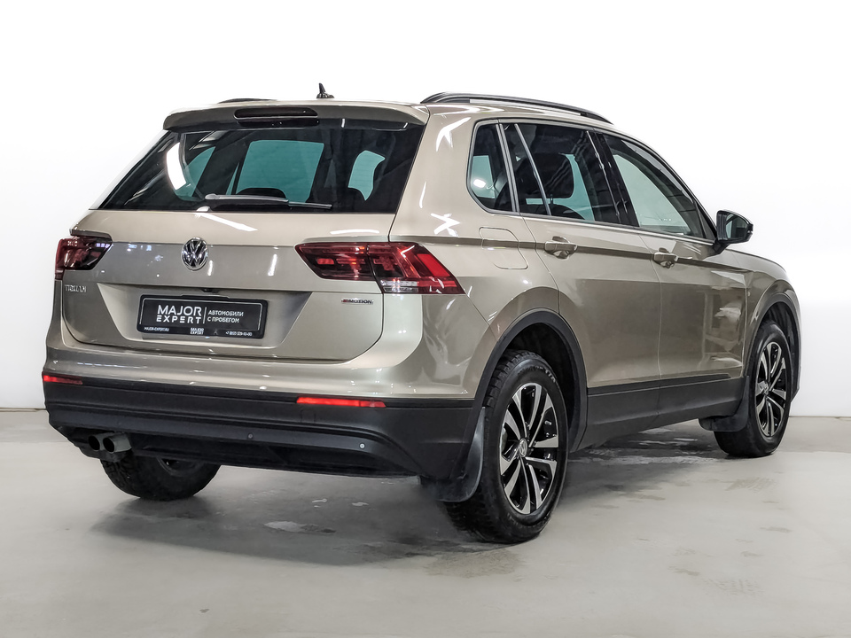 car-card-slide Volkswagen Tiguan 2019 70 693км фото №5