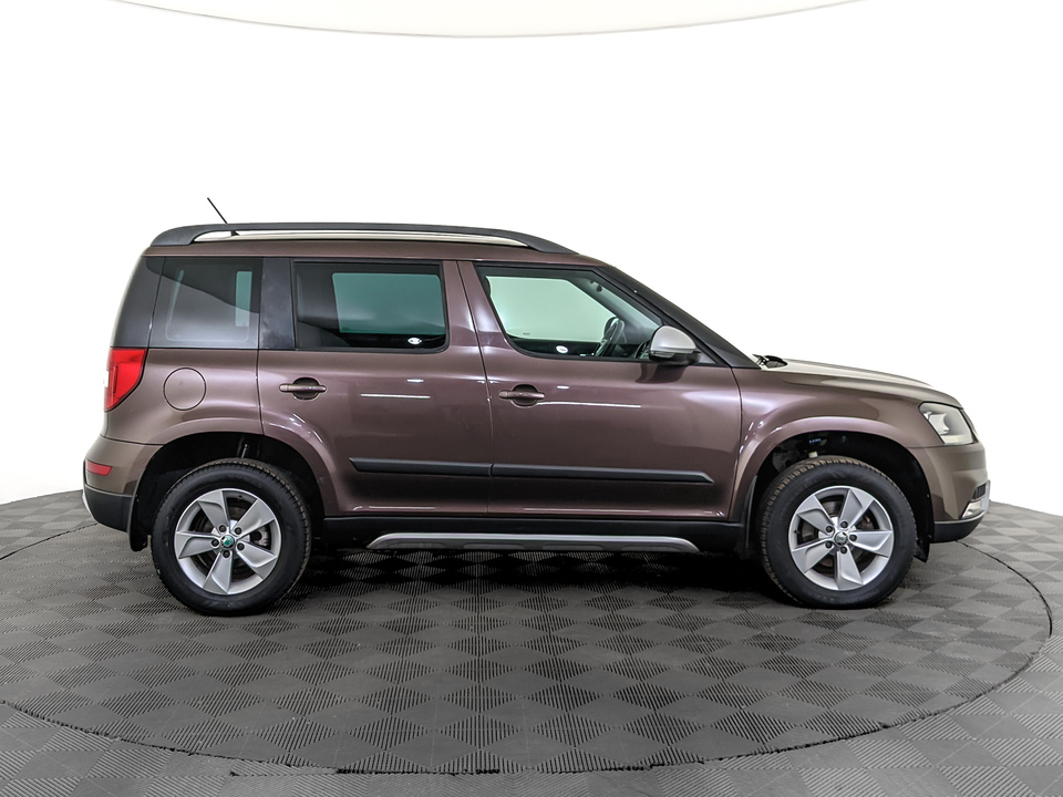 car-card-slide Skoda Yeti 2014 66 239км фото №4