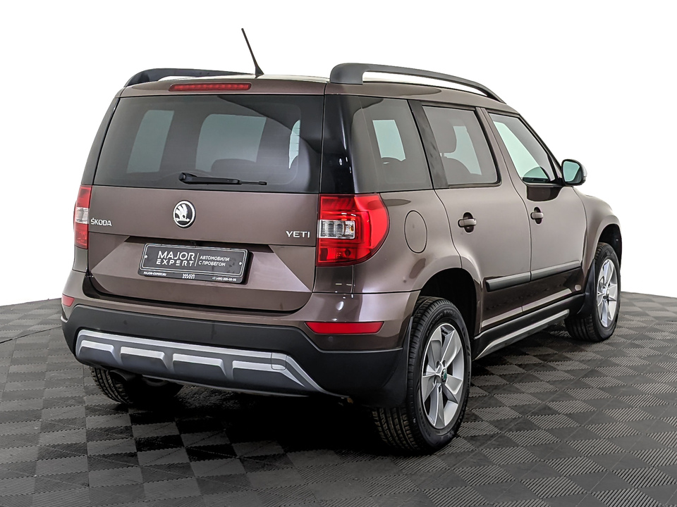 car-card-slide Skoda Yeti 2014 66 239км фото №5