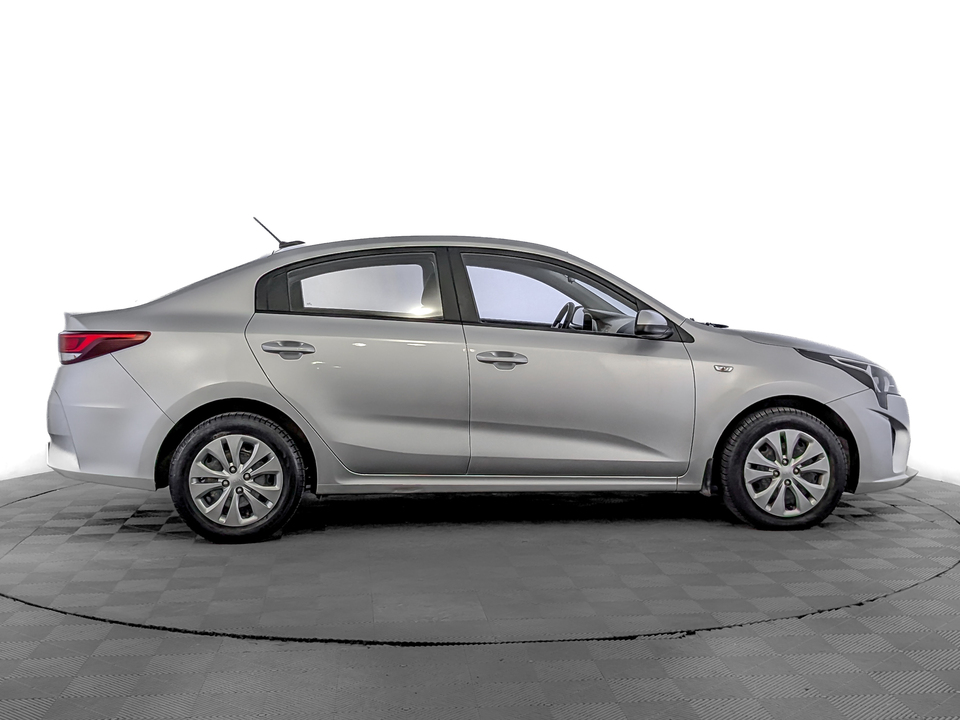 car-card-slide Kia Rio 2020 97 989км фото №4