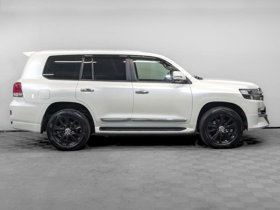 Toyota Land Cruiser 200 2020 127 645км фото №4