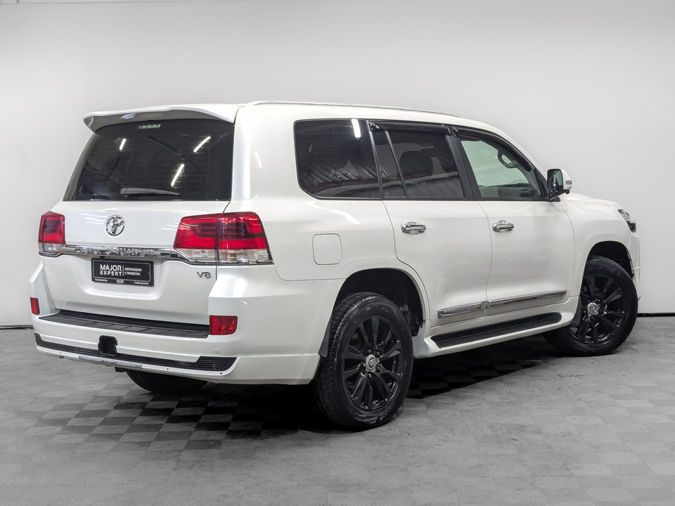 Toyota Land Cruiser 200 2020 127 645км фото №5