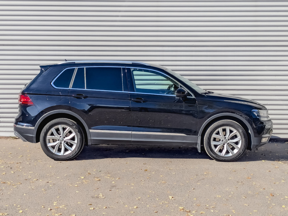 Volkswagen Tiguan 2018 105 348км фото №4