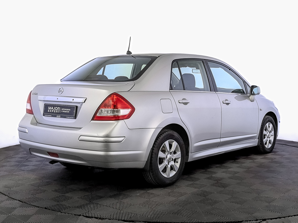 Nissan Tiida 2012 158 594км фото №5