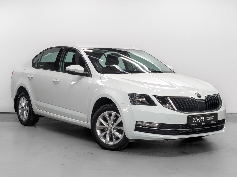car-card-slide Skoda Octavia 2019 76 921км фото №3